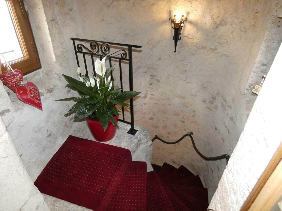 Le Logis St Pere Villa Sancerre Exteriör bild
